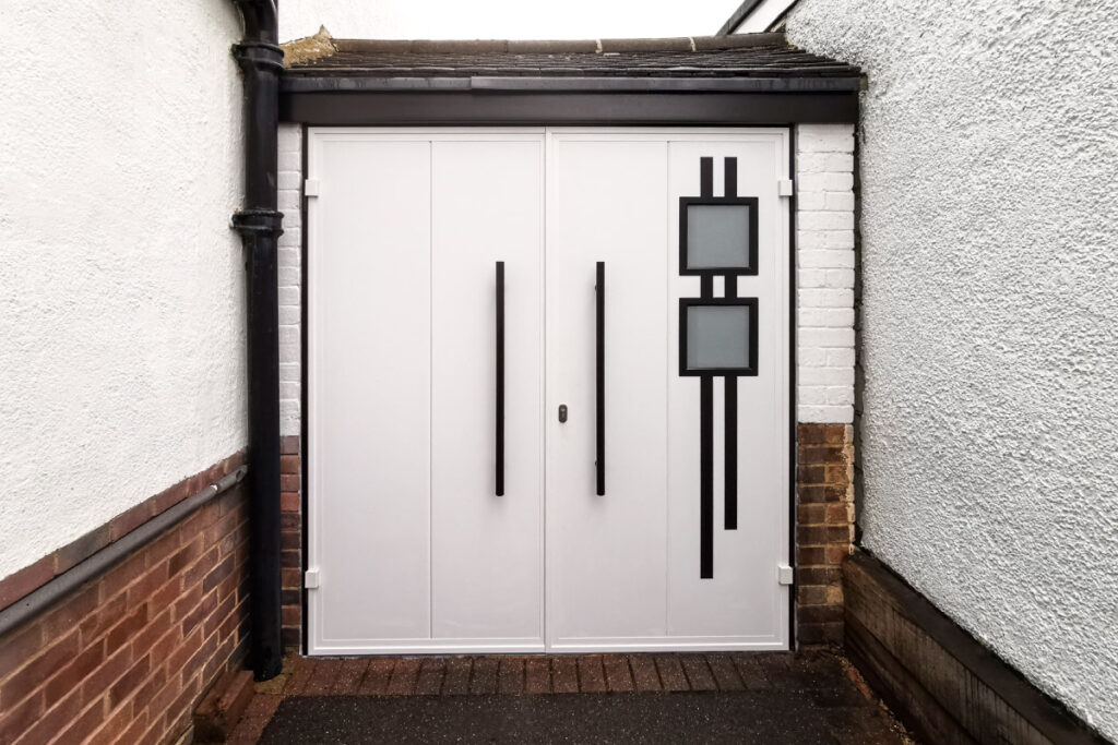 SideHinged 11